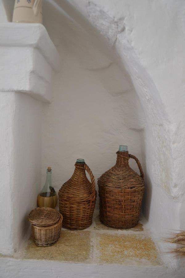 洛科罗通多 Trullo Piccola Contrada旅馆 外观 照片