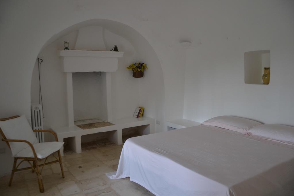 洛科罗通多 Trullo Piccola Contrada旅馆 外观 照片